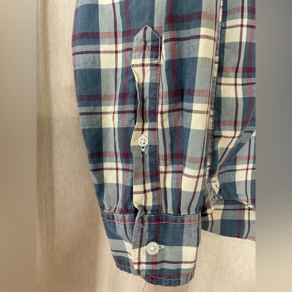 NWT J Crew Button Down Long Sleeve Shirt - Picture 9 of 11